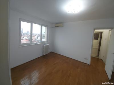 Proprietar vand 3 camere sector1 Ion Mihalache