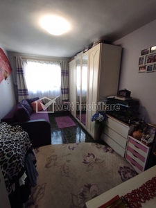 Apartament de 3 camere, etaj intermediar, zona BIG !