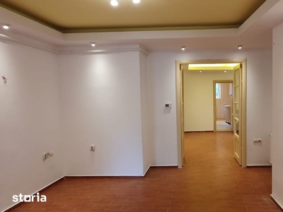 Apartament parter, 4 camere, Piata Domenii