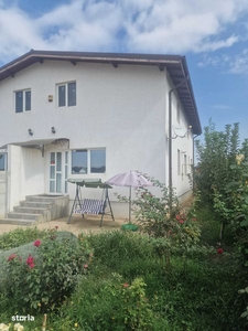 Casa cocheta, 87.500 euro, 60 mp parter + 60 mp mansarda, teren 200 mp