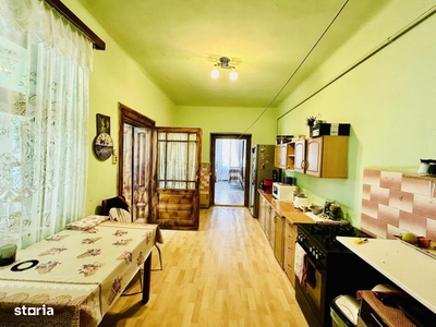 Casa individuala 5 camere, 2 bai, pivnita, teren 763mp, zona linistita