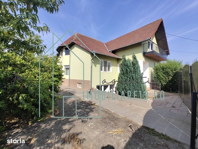 Casa semicetrala in Sebes, str. Abatorului, 871 mp teren