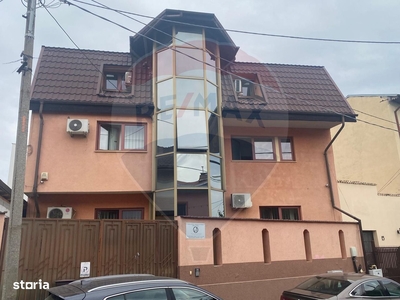 Apartament, zona Stejarului-Floresti