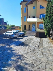 Apartament cu 2 camere, decomandat, zona Maratei