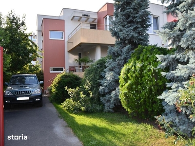 Apartament cu 3 camere, 100 mp in Zorilor, zona Padurii !