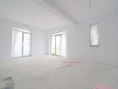 Apartament cu loc de parcare - zona UM, Giroc