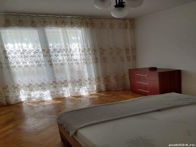 De inchiriat apartament 2 camere Pajura