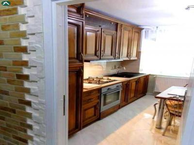 Vand apartament 3 camere Trei Stejari