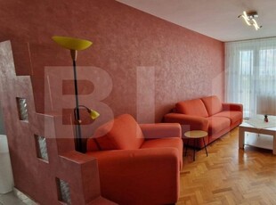 Apartament 3 camere, 70mp, zona Cornisa