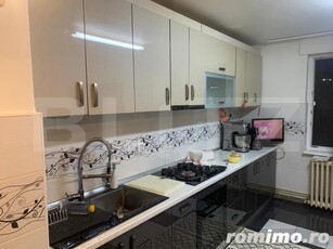 Apartament 3 camere, 82 mp, zona Independentei