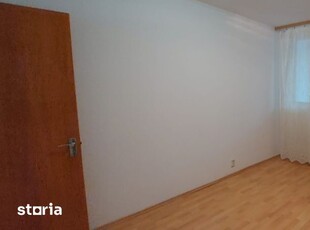 Apartament 3 camere bloc reabilitat, centrala proprie Piata Rahova