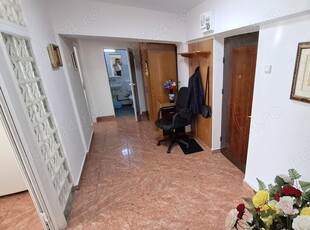 Apartament 3 camere D, in Piata Unirii