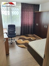 Apartament cu 2 camere, Eroii Revoluției