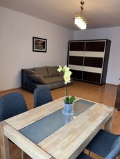 Apartament de 2 camere, 70 mp, centrala, parcare, AC, balcon, Militari Residence