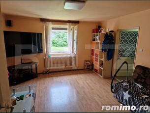 Apartament la casa cu curte spatioasa proprie in Terezian