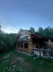 Casă de vacanță la munte, cu teren, priveliște minunată