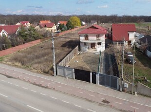 Casă / Duplex Petresti