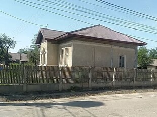 Casă la țară