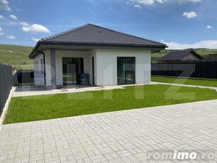 Casa 110 mp utili, 450 mp curte, confort și liniște, acces asfaltat, Dezmir!