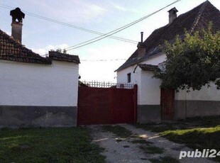 Casa 2 corpuri (dintre care 1 saseasca) + teren 1710 mp, Cincsor, Fagaras