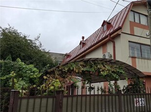 Casa 5 camere, langa Jumbo Iasi