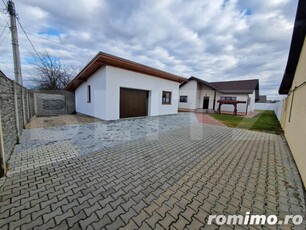 Casa cu 3 camere, 140 mp utili, 800 mp teren, zona Micesti