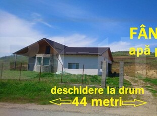 Casa cu 3 camere, 162 mp, teren 2100 mp,Porumbeni