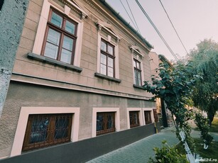 Casa de vanzare