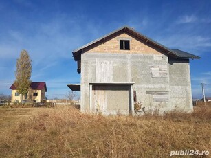 casa de vanzare la intrare in comuna Dumesti, Iasi