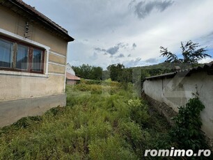 Casa individuala, 2 camere, 70 utili, 900mp teren, zona Sard