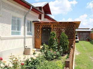 Casa si teren langa Bucuresti , Crivatu, comuna Cornesti, jud Dambovita