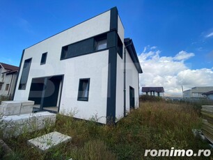 Casa tip duplex, 110 mp utili, 215 mp teren, Orizont