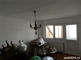 De vanzare apartament 4 camere zona Carrefour Market