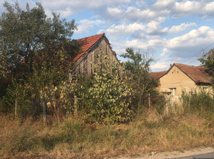 De vanzare casa in Araneag( teren de casa)!