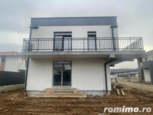 Duplex de 101 mp, 250 teren, terasa circulabila, zona Avram Iancu