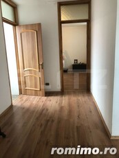 Oportunita!!!Casa individuala, P+1E+M, 250mp, teren 172mp, central Targoviste