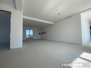 Penthouse 3 camere, decomandat, 71 mp utili, etajul 3/3, zona Torontal