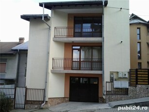 Proprietar vand apartamente vila Banatului , Pitesti