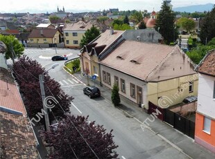 Imobil cu 7 camere si 720 mp teren langa Piata Cibin Sibiu