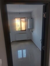 Vând apartament 2 camere bloc nou