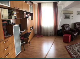 vand apartament