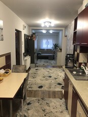 Vând apartament Valea Aurie