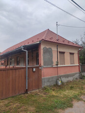 Vand casa Gornesti str principala teren 1000 mp