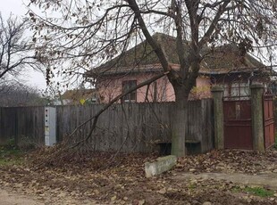 Vând casa în comuna VANATORI Mehedinți