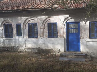 Vand casa si anexe in comuna Goiesti-Dolj