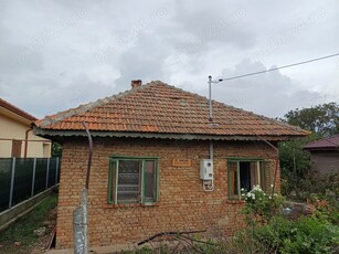 Vand casa . Str Ianache nr 38