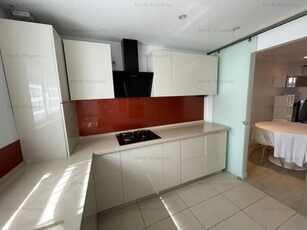 Vila lux 3 camere in Cosmopolis