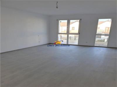 Apartament spatios 2 camere tip studio! de vanzare , Sanpetru