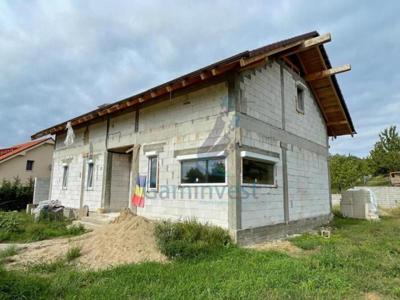 Casa semifinisata cu 5 camere de vanzare in Oncea, Bihor