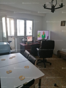 Apartament de vânzare cu 3 camere, Nord